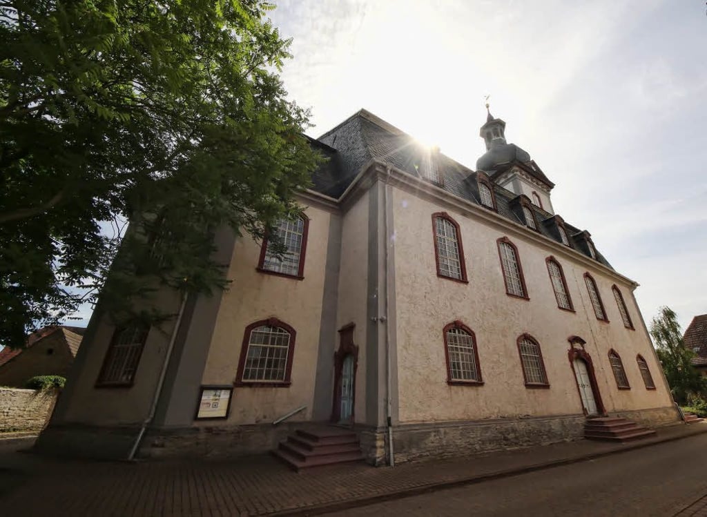 Symbolfoto - Blick auf die Kirche in Allstedt