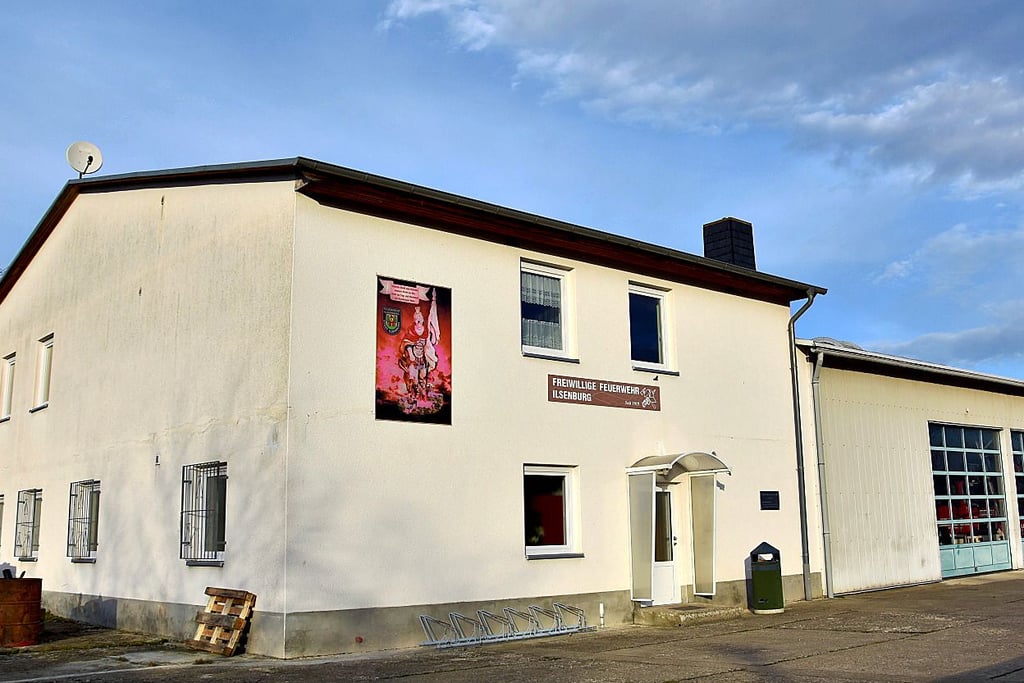 Das Feuerwehrgerätehaus in Ilsenburg ist eine von drei Anlaufstellen, die die Einwohner im Fall eines Stromausfalls ansteuern können.