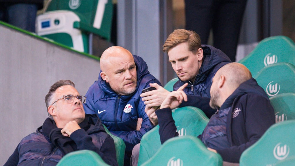 Die RB-Führung mit Sportchef Rouven Schröder (l.o.) und Geschäftsführer Johann Plenge (r.o.)