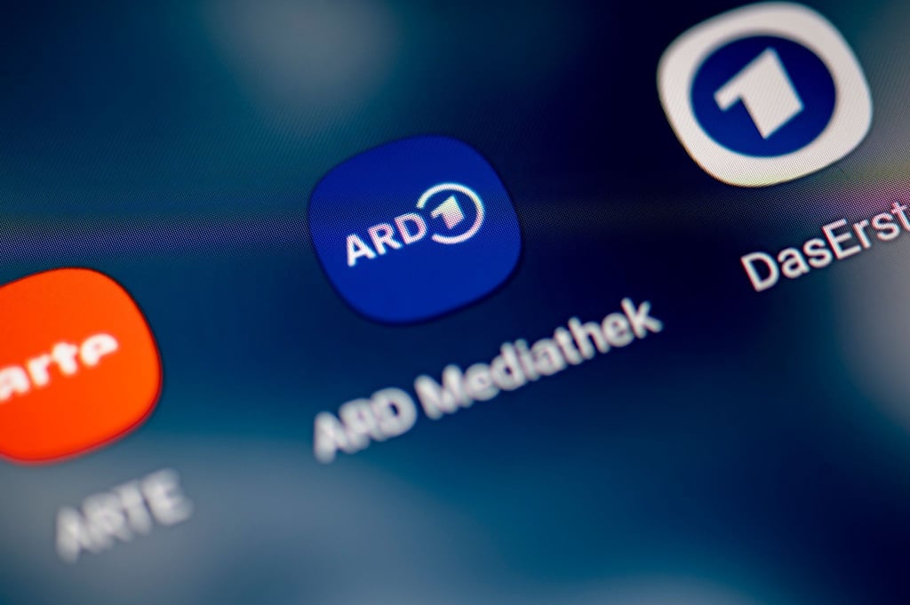 Ein Tablet mit der App der ARD-Mediathek.