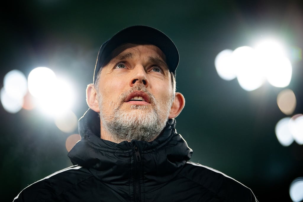 Münchens Trainer Thomas Tuchel ist vor dem Spiel im Stadion.