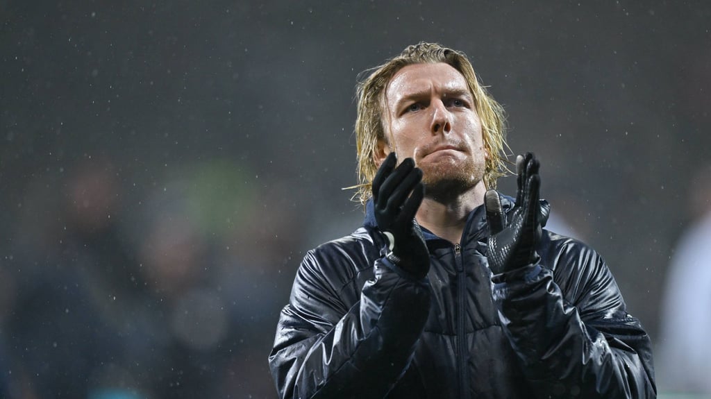 Emil Forsberg verabschiedet sich von den RB-Fans.