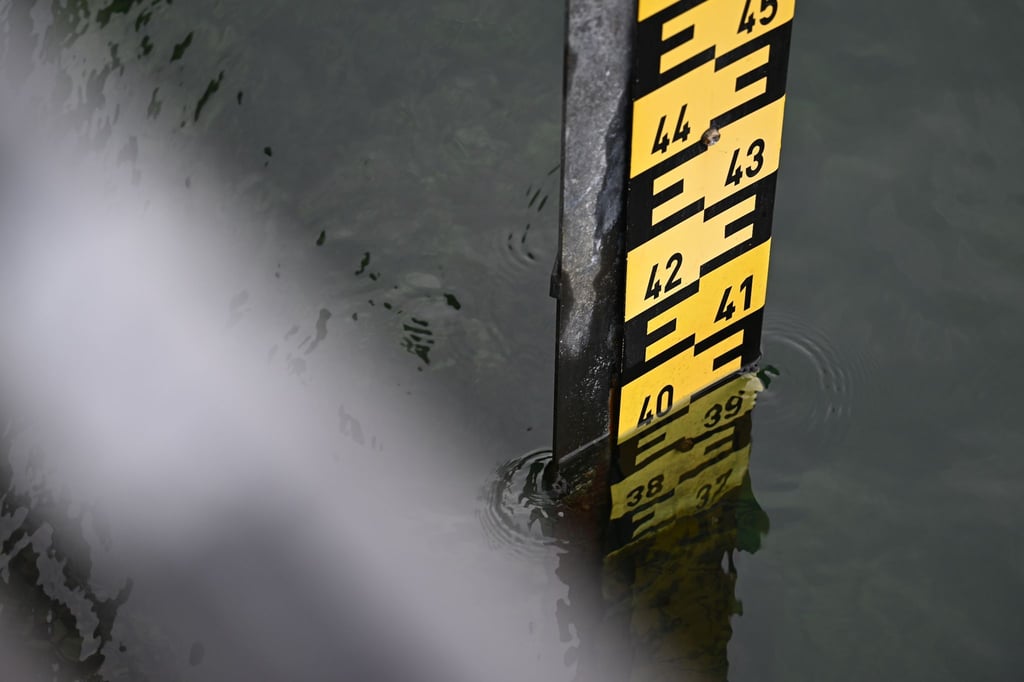Der Wasserpegel hat die Marke von vier Metern knapp überschritten.