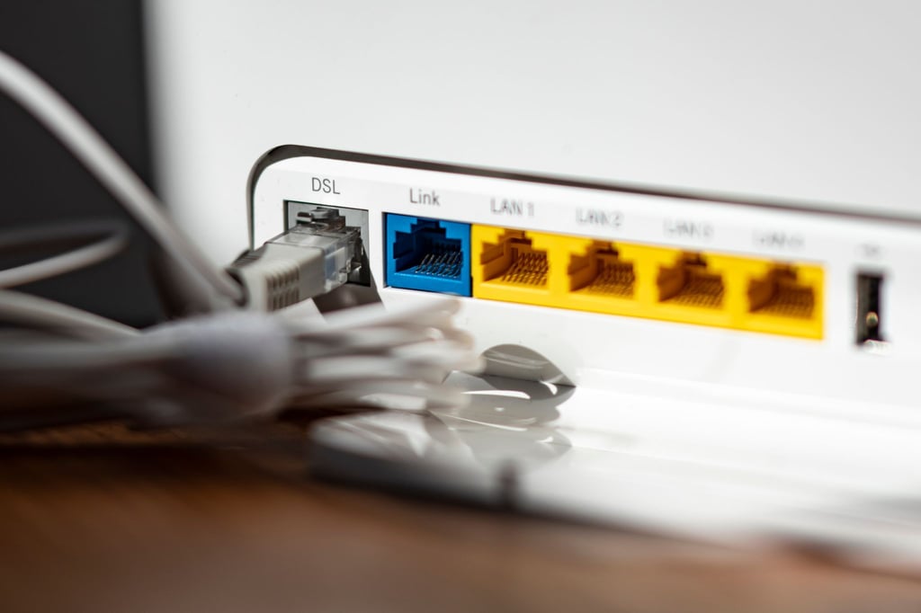 Auf dem Papier klingt der Internetvertrag großartig, in der Praxis hingegen hakt es gewaltig? Ist das der Fall, so haben die Bundesbürger seit Dezember 2021 einen Anspruch auf geringere Zahlungen an ihren Internetanbieter.