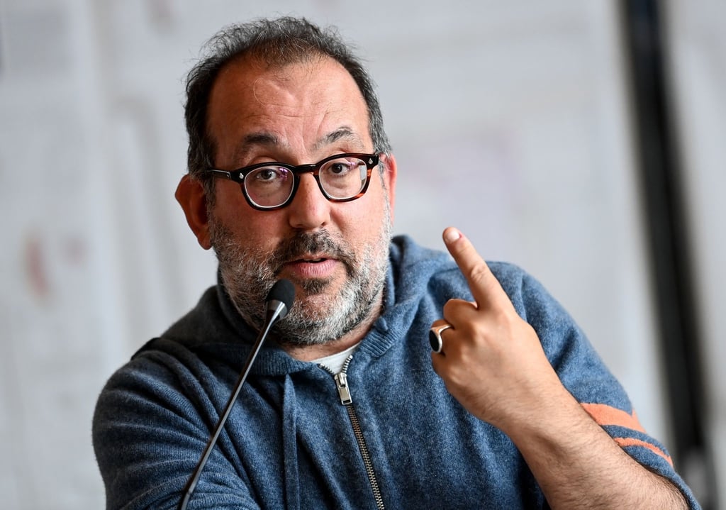 Laut Bayerischer Staatsoper ist Boris Koskys Inszenierung die erste neue „Fledermaus“ seit 26 Jahren.