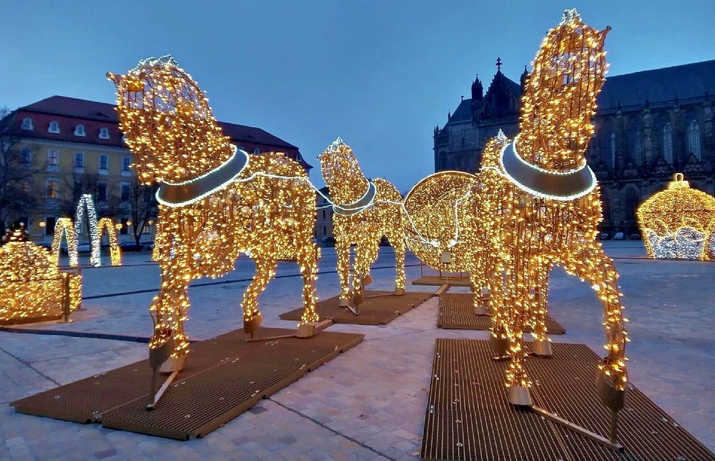 Der Halbkugelversuch erinnert an die Wissenschaftsgeschichte Magdeburgs.