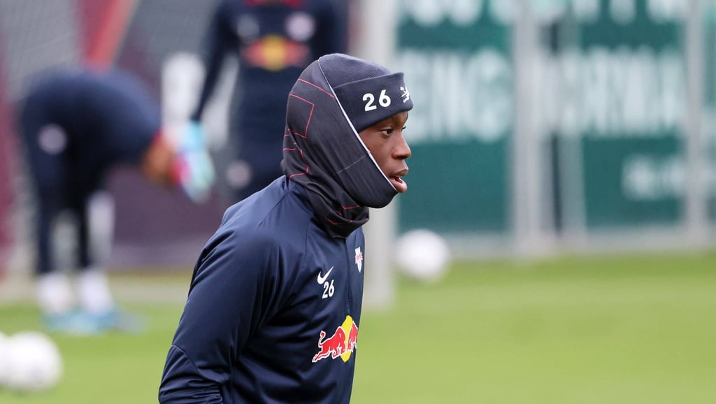 Ilaix Moriba trainiert bei RB Leipzig zwar weiter fleißig mit, ist sportlich aber aussortiert.