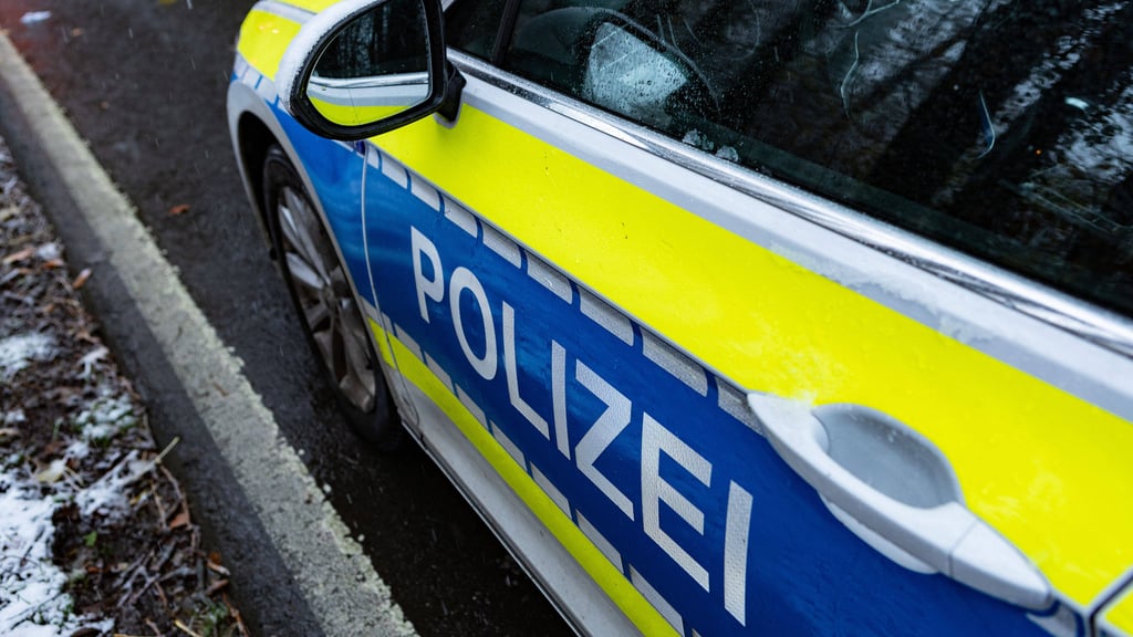 In Calbe verschafften sich Diebe unberechtigt Zutritt zu einer Lagerhalle. Sie klauten dort Gegenstände im Wert von knapp 30.000 Euro.