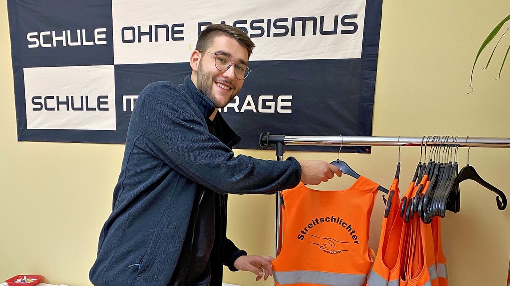 Lukas Herbst ist der neue Schulsozialarbeiter in Badersleben. Die Streitschlichter sind nur eins von vielen Projekten, die er betreut.