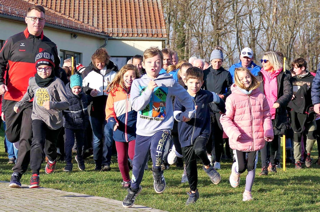 Insgesamt haben beim Güstener Karpfenlauf 130 Läufer und Spaziergänger teilgenommen.