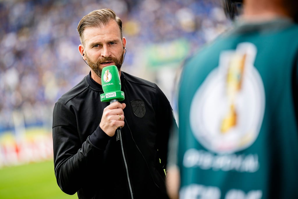 Trainer René Klingbeil (FC Carl Zeiss Jena) im Sky Sport Interview vor Spielbeginn.