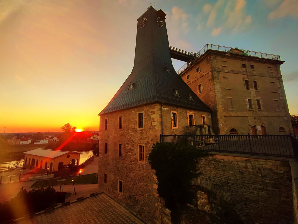 Der Borlachturm gehört zu den Touristenattraktionen in Bad Dürrenberg.