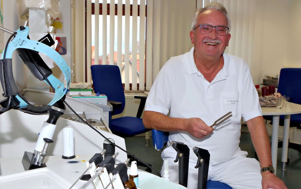 Volker Baumgarten hat gern als Hals-Nasen-Ohren-Arzt in Köthen gearbeitet. Er findet diesen Fachbereich sehr vielfältig.
