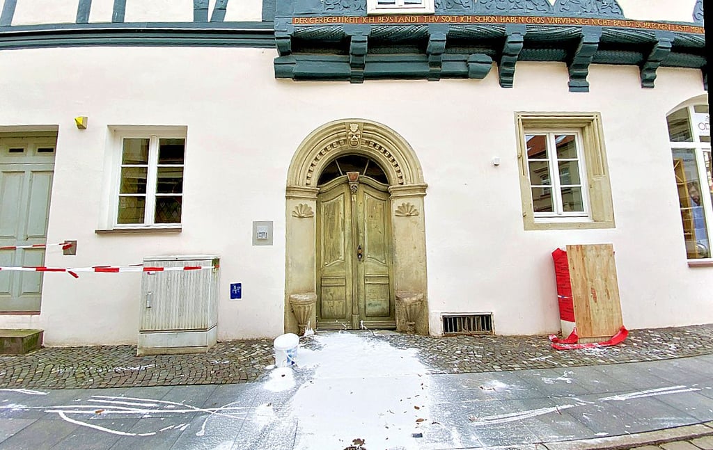 Farbattacke auf das Kühnsche Haus in Haldensleben?