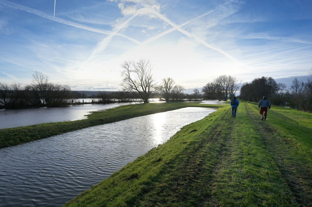 Hochwasserlage Lage an der Helme weiter angespannt Deichöffnung vertieft