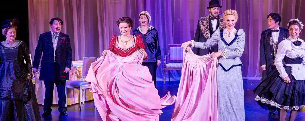 IBuntes Operettenspektakel: Wirrungen und Champagnerlaune auf der Bühne des Halberstädter Harztheaters.