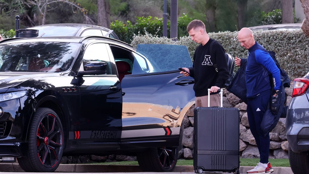 Dani Olmo reiste mit seinem Vater an.