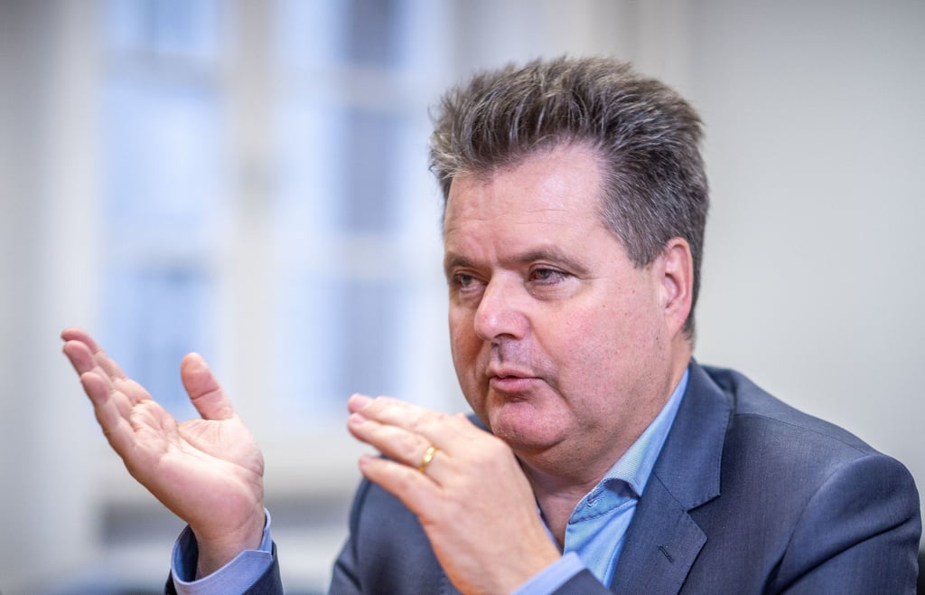 „Es gibt keinen Job in Deutschland (...), der nicht durch einen Menschen mit einer schweren Behinderung gut besetzt werden kann, wenn die Voraussetzungen stimmen“: Jürgen Dusel.