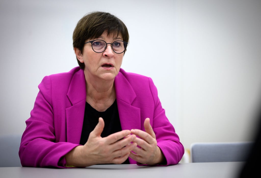 SPD-Chefin Saskia Esken hatte ein Verbotsverfahren gegen die AfD bereits im August ins Spiel gebracht.