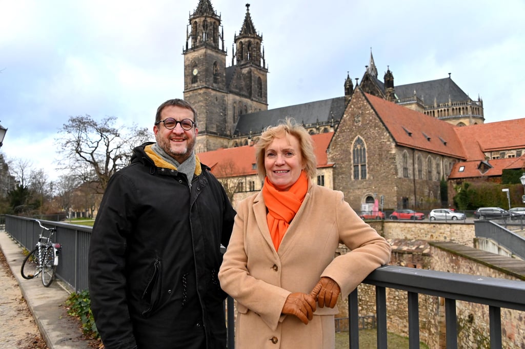 Thomas Wiebe und Kornelia Keune führen als Doppelspitze die SPD-Fraktion im Magdeburger Stadtrat. Für das Porträt haben sie den Blick auf den Dom von der Elbe ausgewählt, einer ihrer Lieblingsplätze.