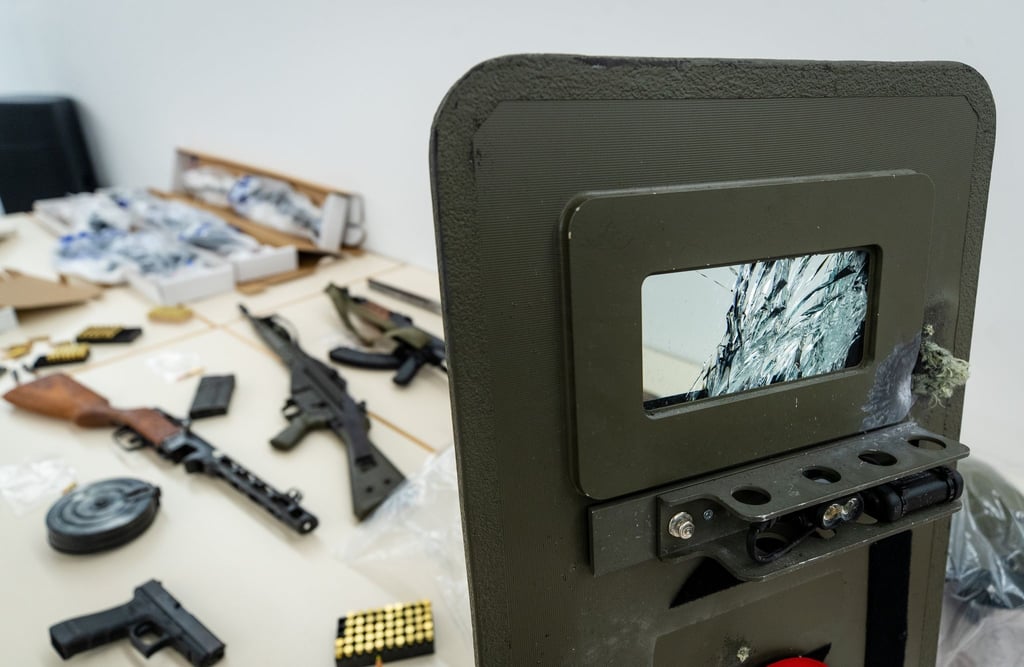 Dieses ballistische Schutzschild kam bei einer Wohnungsdurchsuchung in Boxberg zum Einsatz.