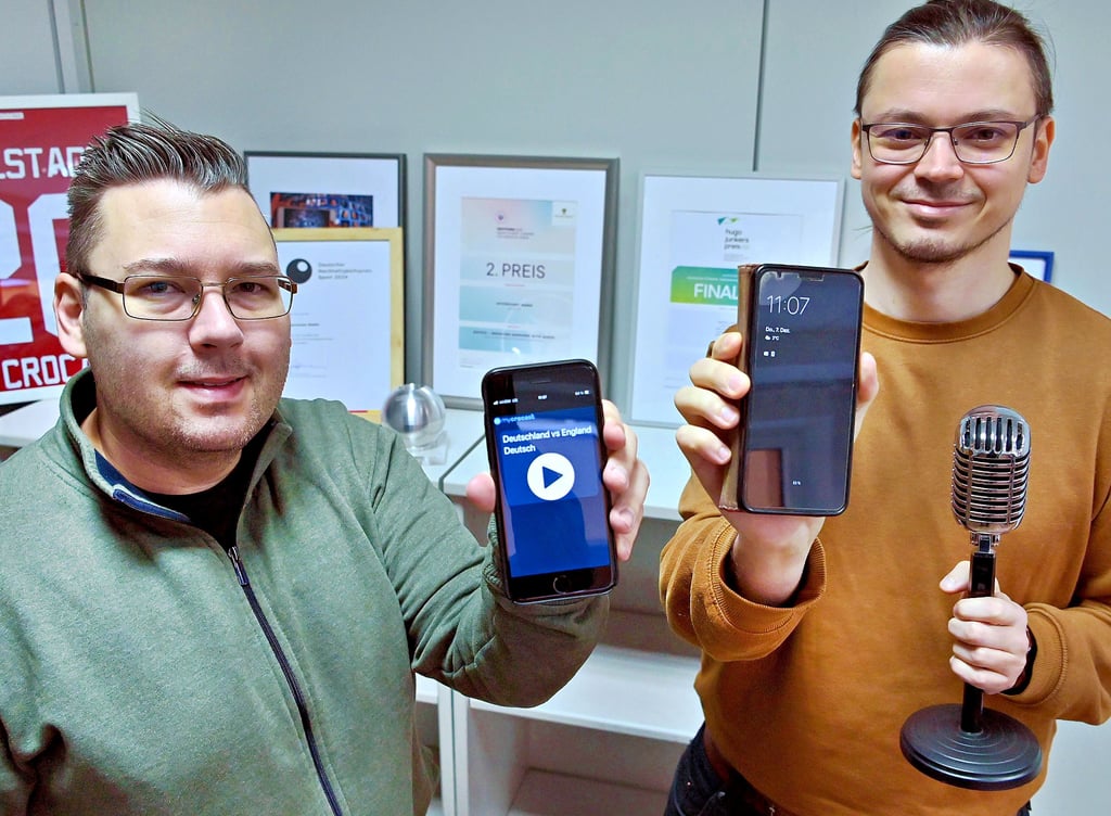 Marcel Heße (links) und Sven Beeckmann haben zusammen in Mageburg das Unternehmen„Mycrocast“ gegründet.