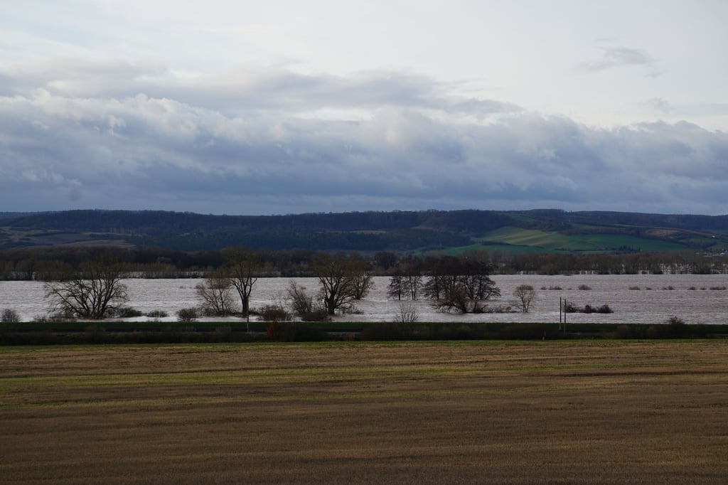 Hochwasser: Der übervolle Stausee Kelbra