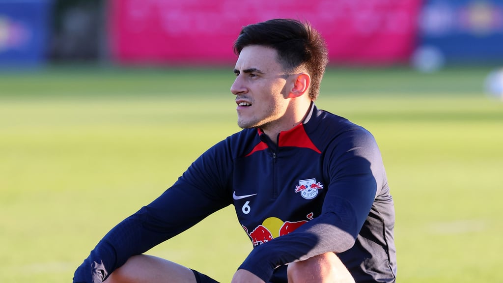Eljif Elmas bei seinem ersten Trainingslager mit RB Leipzig.