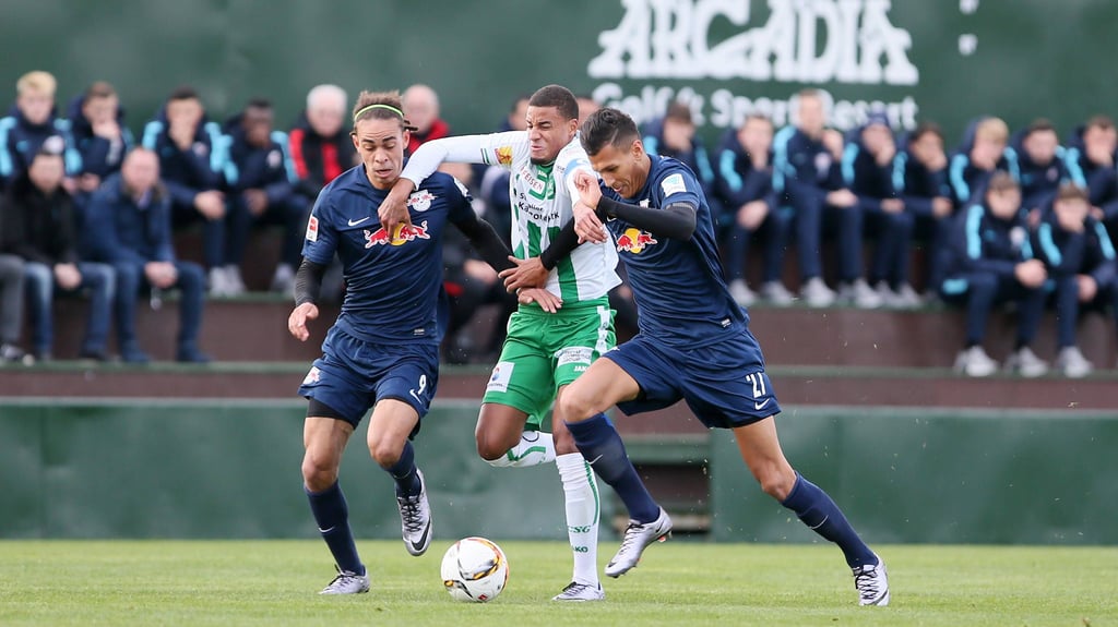 Yussuf Poulsen (l.) war schon beim letzten Test gegen St. Gallen im Januar 2016 dabei.