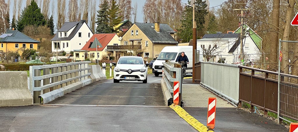 Seit kurzem ist die Umfahrung der Brückenbaustelle in Schollene endlich fertig.