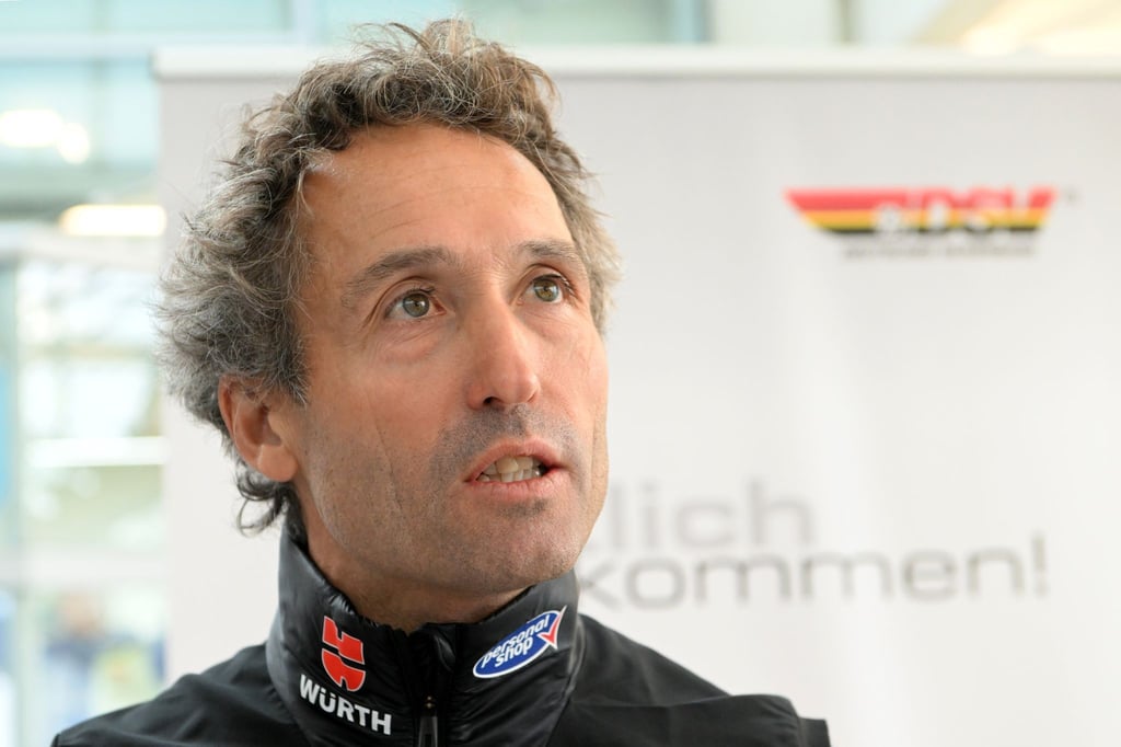 Langlauf-Teamchef Peter Schlickenrieder wurde in Davos disqualifiziert.