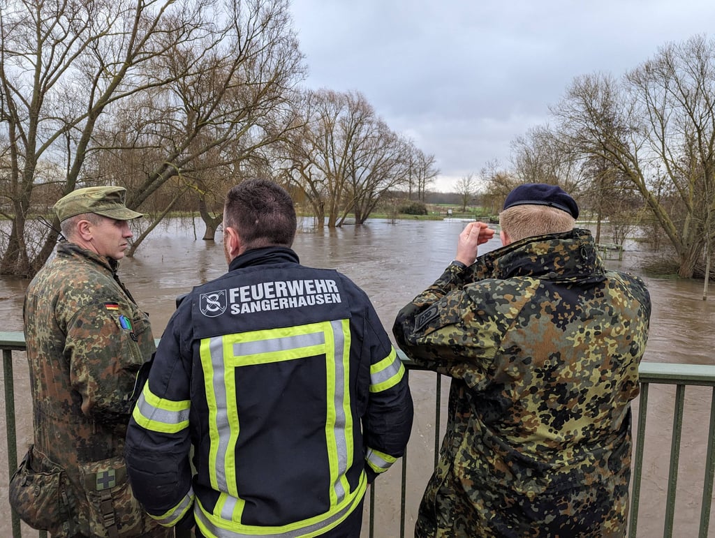 Auch die Bundeswehr hilft in Südharz.