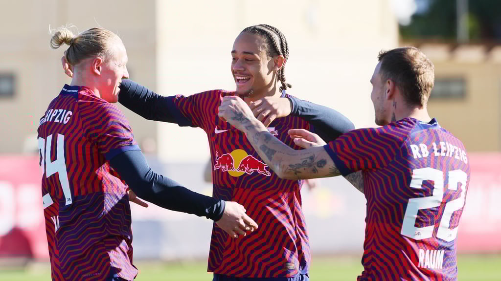 Xaver Schlager (l.) traf gegen St. Gallen.&nbsp;