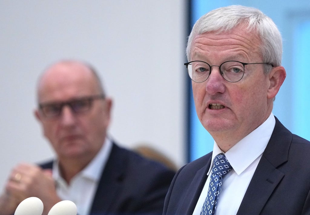 Guido Beermann (r, CDU), Brandenburger Minister für Infrastruktur und Landesplanung.