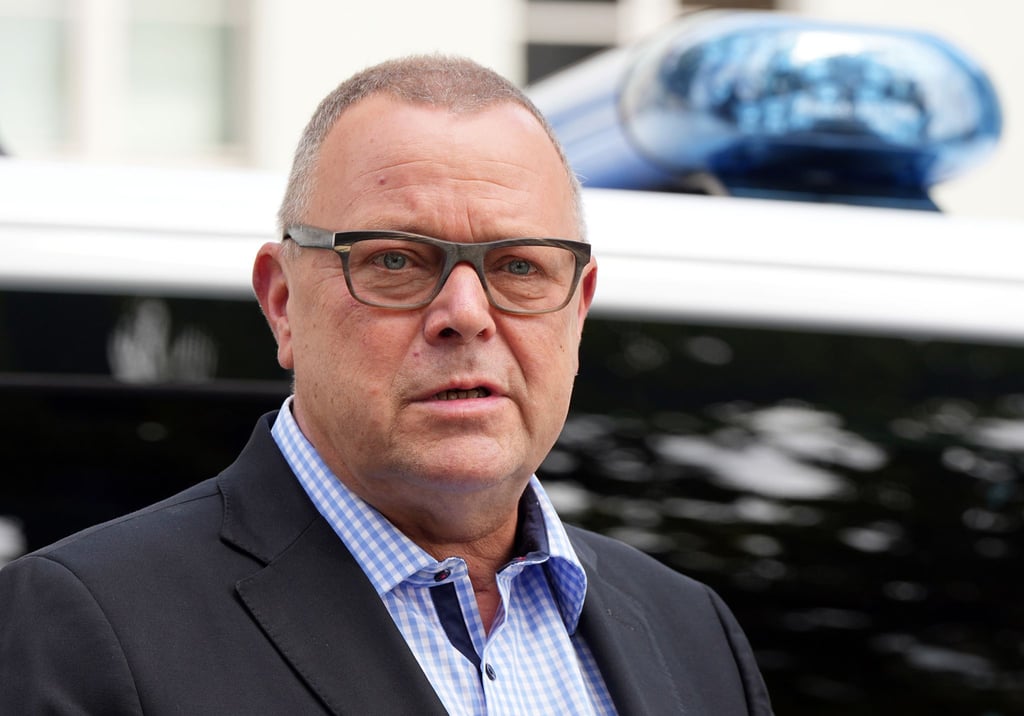 Michael Stübgen (CDU), Minister des Innern und für Kommunales des Landes Brandenburg, spricht während eines Pressetermin.