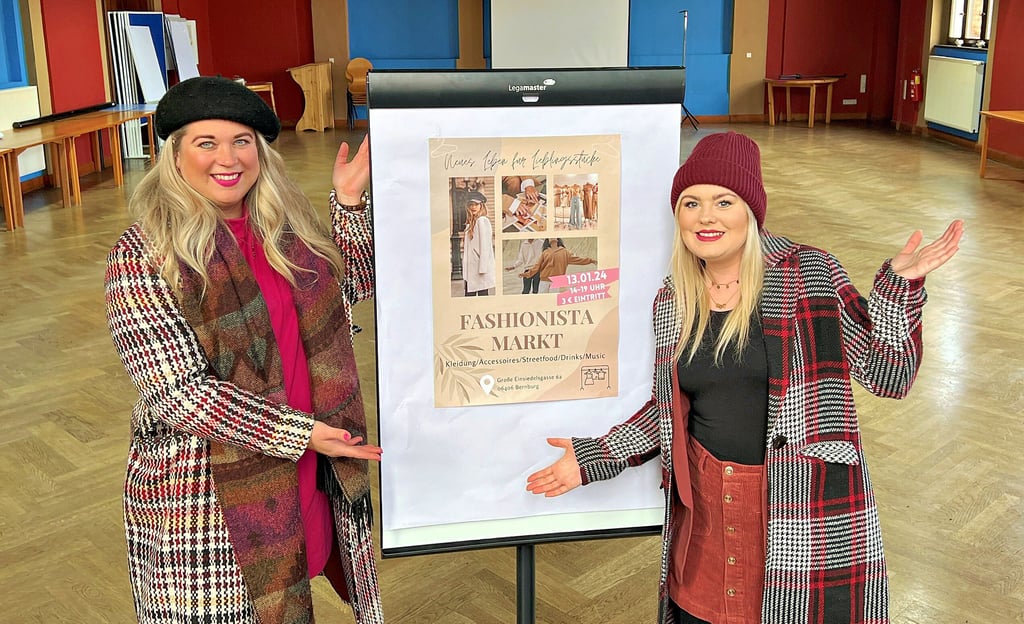 Luisa Liebefinke (links) und Katha Sendelbeck veranstalten den ersten Fashionista Markt mit gut erhaltener, bereits getragener Kleidung.