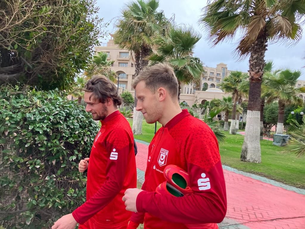 Kapitän Jonas Nietfeld und Brian Behrendt