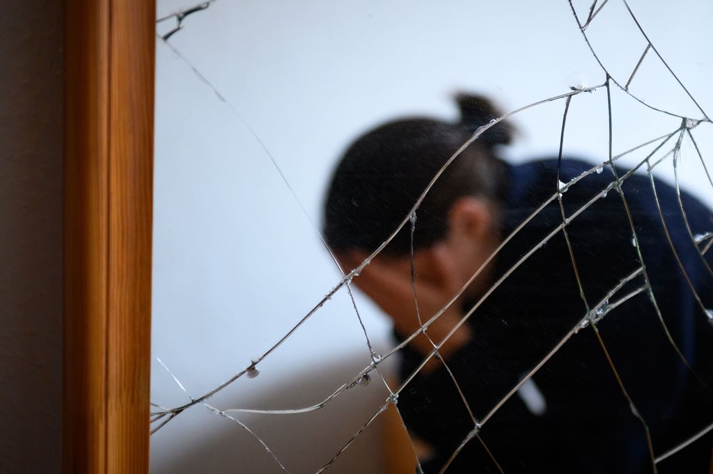 Jede dritte Frau wird mindestens einmal in ihrem Leben Opfer von physischer oder sexualisierter Gewalt. Schutz sollen soziale Einrichtungen wie das Magdeburger Frauenhaus bieten - doch dieser Schutz hat seinen Preis.
