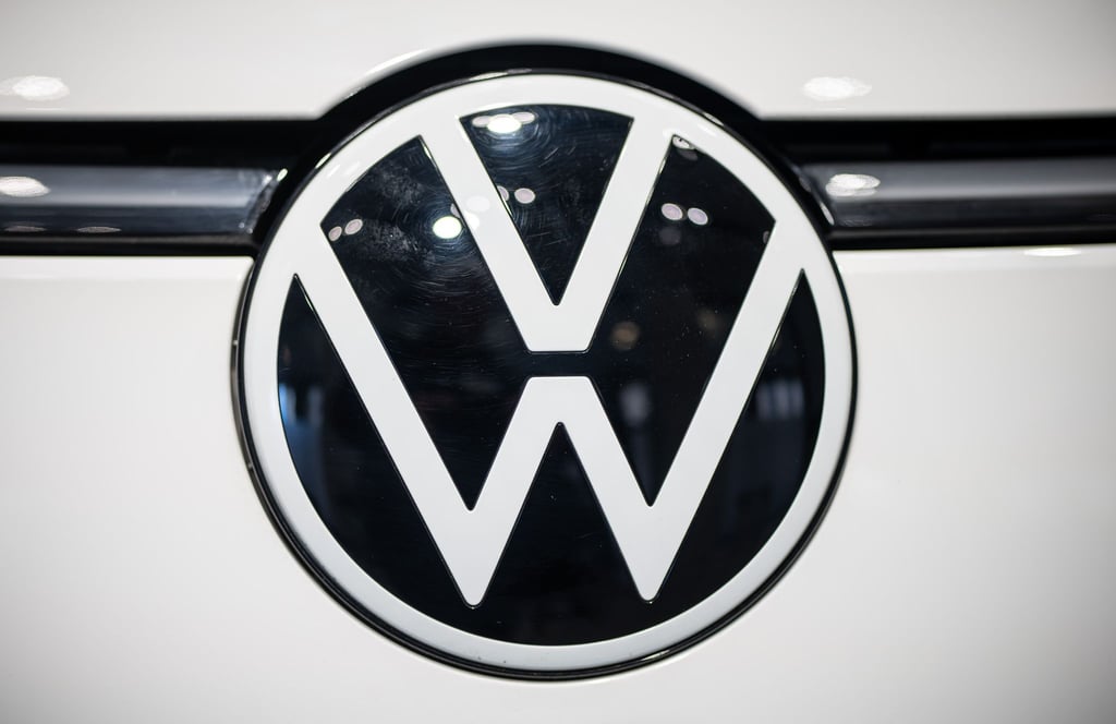 ChatGPT soll vom zweiten Quartal an in mehrere VW-Serienfahrzeuge kommen.
