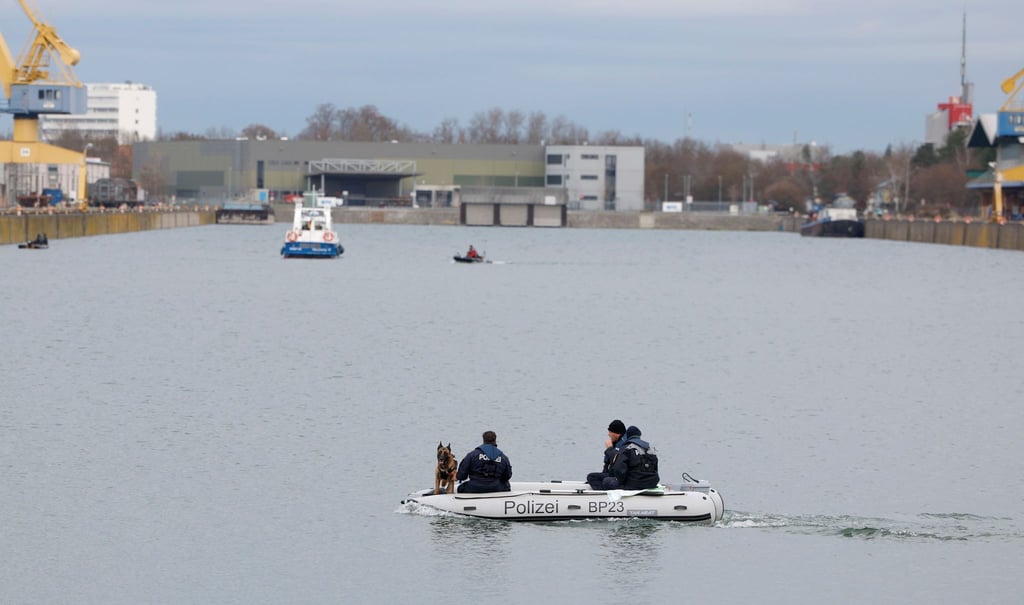 Taucher, Leichenspürhunde und Sonarboote suchen nach der vermissten Schwangeren im Nürnberger Hafen. Die Staatsanwaltschaft hat inzwischen Anklage erhoben.