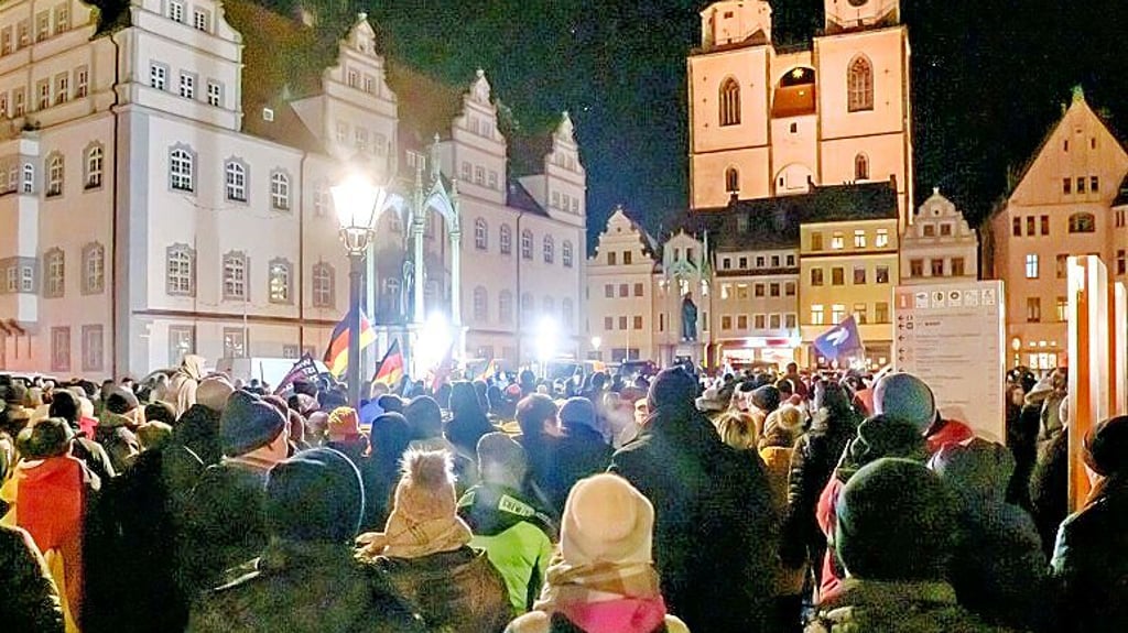 Demonstration von „Reformation 2.0“ auf dem Markt in Wittenberg.