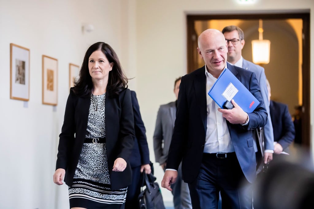 Kai Wegner (CDU), Regierender Bürgermeister von Berlin, und Katharina Günther-Wünsch (CDU), Berliner Senatorin für Bildung, Jugend und Familie.