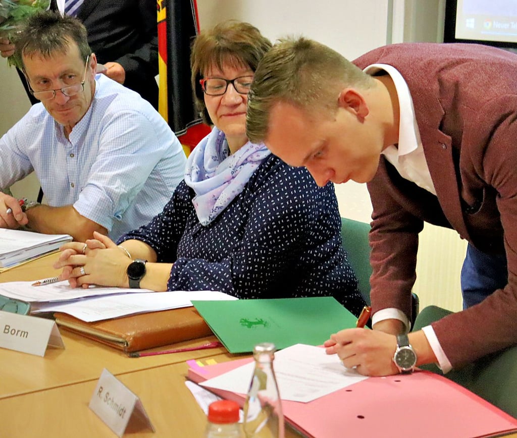 Am 1. November 2023 unterschrieb Alexander Kleine im Klötzer Stadtrat den Amtseid. Seit wenigenTagen ist er Bürgermeister