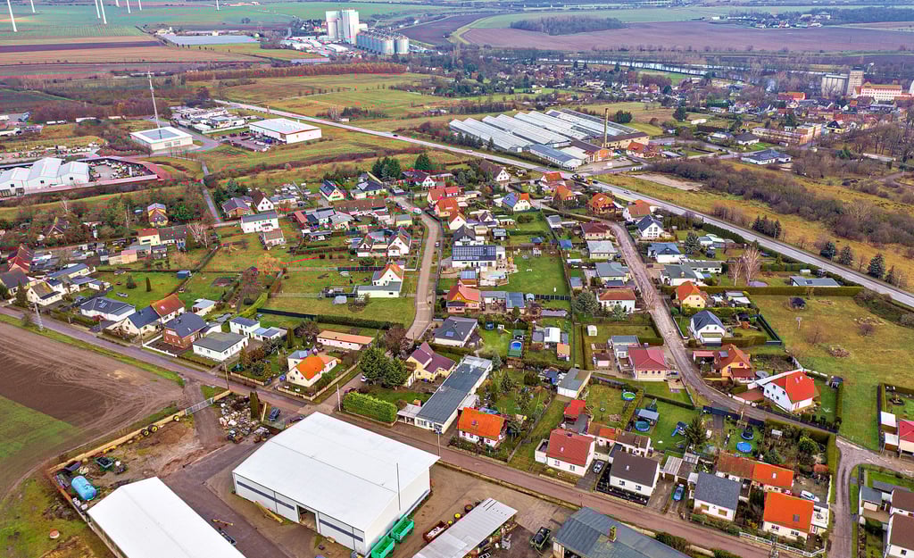 Die nach Starkregen mehrfach geflutete Thomas-Müntzer-Siedlung in Alsleben soll in diesem Jahr eine Regenentwässerung erhalten.