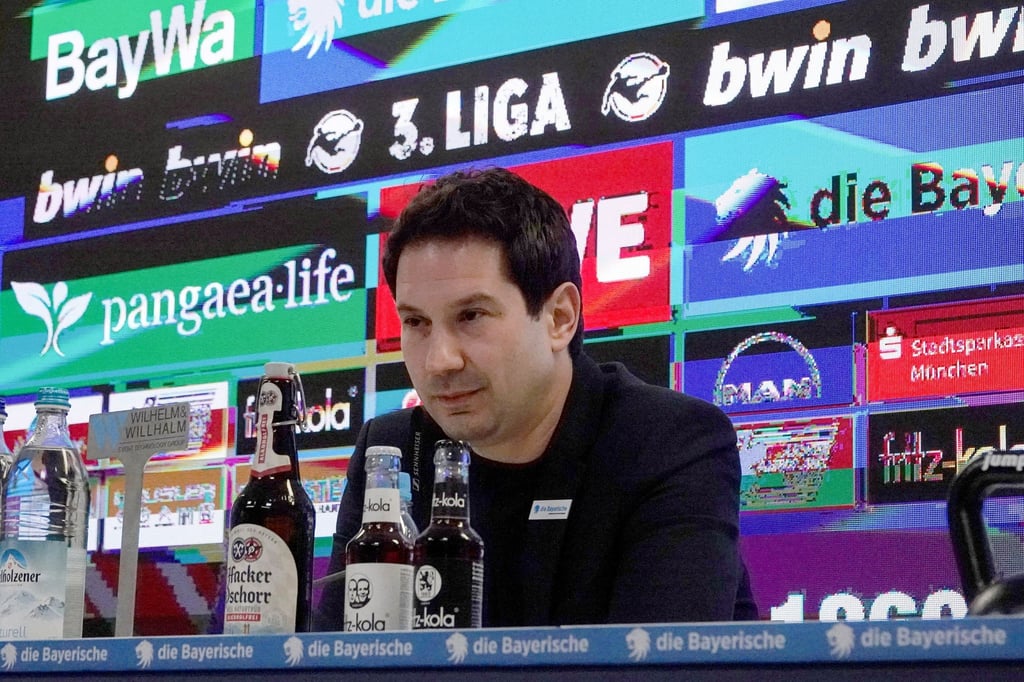 Argirios Giannikis wird als neuer Trainer des TSV 1860 München vorgestellt.