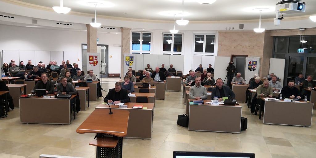 Der Stadtrat hat am Mittwochabend die Gültigkeit der OB-Wahl bestätigt.
