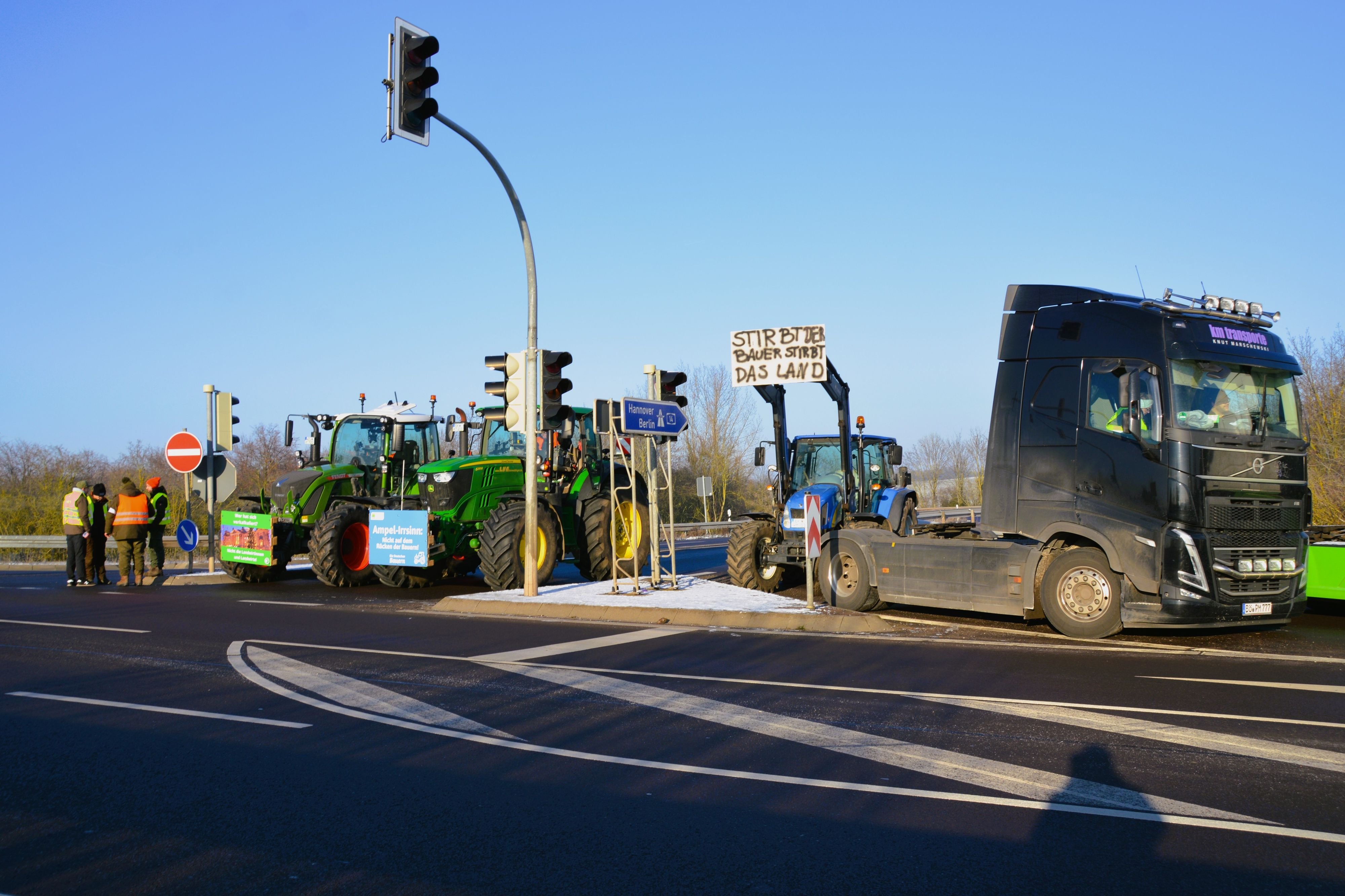 Bauernprotest Sachsen-Anhalt: Blockaden, Demos - Stau Freitag, 12. Januar