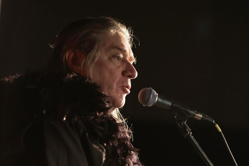 Blixa Bargeld braucht den Live-Auftritt.