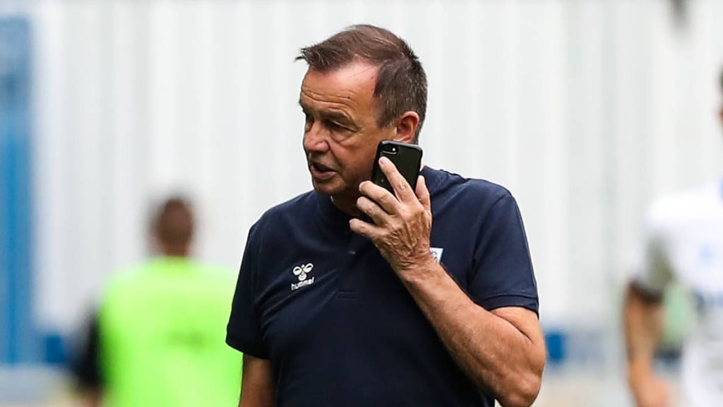 Otmar Schork, Geschäftstführer Sport bei Zweitligist 1. FC Magdeburg, ist auf der Suche nach neuen Spielern für den FCM. Er dämpft die Erwartungen.