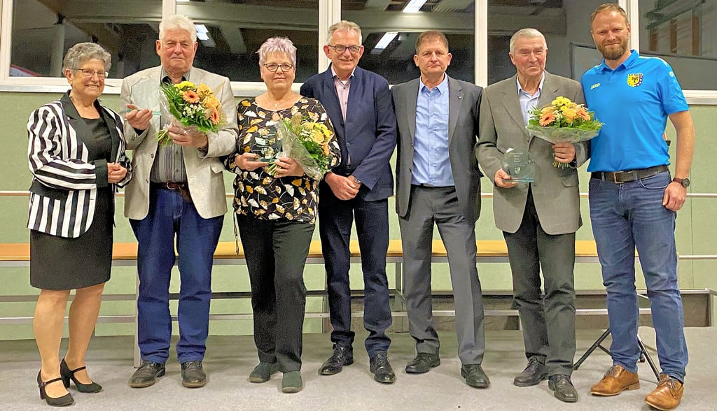 Von der Würdigung beim Neujahrsempfang erfuhren die Ehrenämter aus Eggersdorf, Eickendorf und Zens erst bei der Rede ihrer Laudatoren.